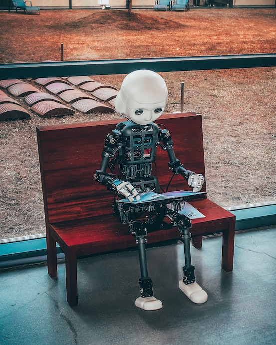 AI, Robot, Emotions, reading 